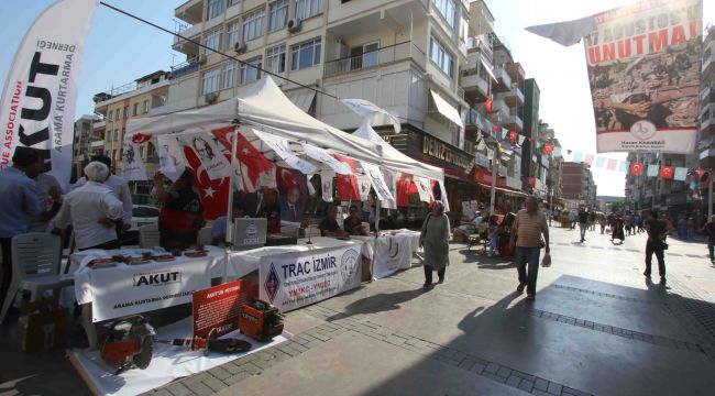 17 Ağustos Bayraklı'da Unutulmadı