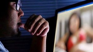 Bilgisayar korsanlarından 'sextortion' ile şantaj!