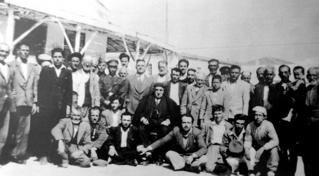 Çeşme'de 69 Yıllık Toplu Bayramlaşma Geleneği Yaşatılıyor