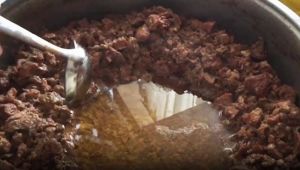 Karatay: Kurban eti yağıyla beraber yenmeli