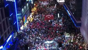 Karşıyaka'da 'Zafer' Coşkusu