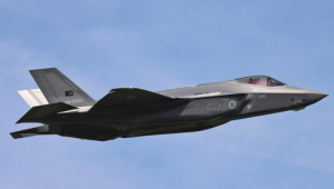 Türk pilotu F-35 ile ilk uçuşunu gerçekleştirdi