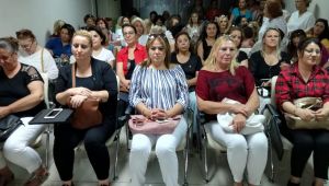 CHP İzmir'de Kadınlar Çocuk İstismarına Sessiz Kalmadı