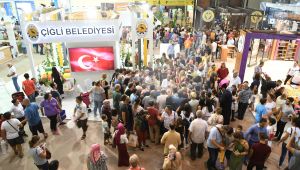 Çiğli, İEF'ye Türk Bayrağ'yla Damga Vurdu