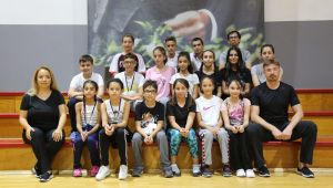 Gaziemirli Taekwondocular Şampiyonluk Yolunda