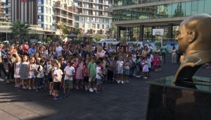 İzmir'de 168 Bin Öğrenci Ders Başı Yaptı