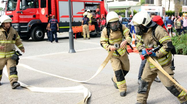 Kahramanlar İş Başında