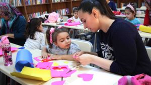 Bayraklı'nın 'Kütüphaneleri' Ödüle Doymuyor