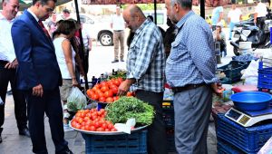 Bornova’da Yerel Üretici Pazarı Kazandırıyor
