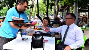 Bornova'nın Güleryüzlü Kafesi