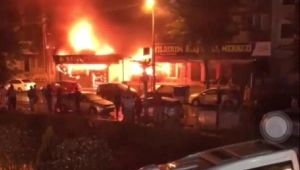 Buca’daki Yangın Diğer Dükkanlara da Sıçradı