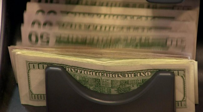 Dolar/TL, haftaya düşüşle başladı (1 Ekim 2018)