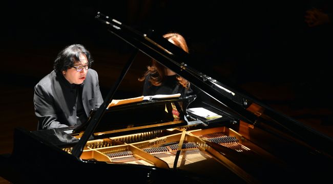 Fazıl Say'dan İzmir İçin Beste