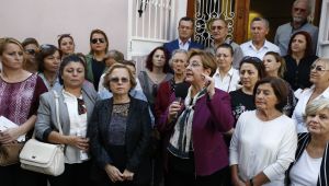 İzmirli Kadınlar İnönü’ye Sahip Çıktı