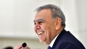 Başkan Kocaoğlu'ndan Zeybekci'ye Tebrik
