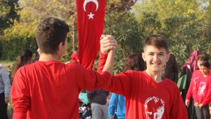 Binlerce öğrenci Ata'sı için koştu