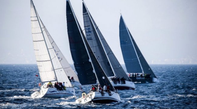 Çeşme'de Yelkenler Çocuklar İçin Açıldı