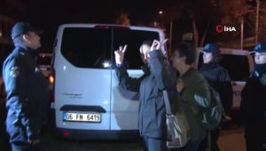 CHP Önünde Eylem Yapan Nuriye Gülmen ve 2 Kadın Serbest Bırakıldı