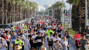 Karşıyaka “Ata’dan Ana”ya koştu  