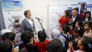 Konaklı Çocuklara Çifte Armağan