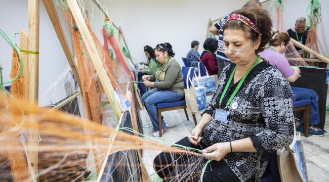 Umuda İlmek Attılar