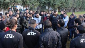 Altay Taraftarı İdmanı Bastı