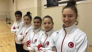 Bergama Badminton’da Milli Gurur