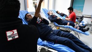 İzmirli İtfaiyecilerden Arin'e Destek