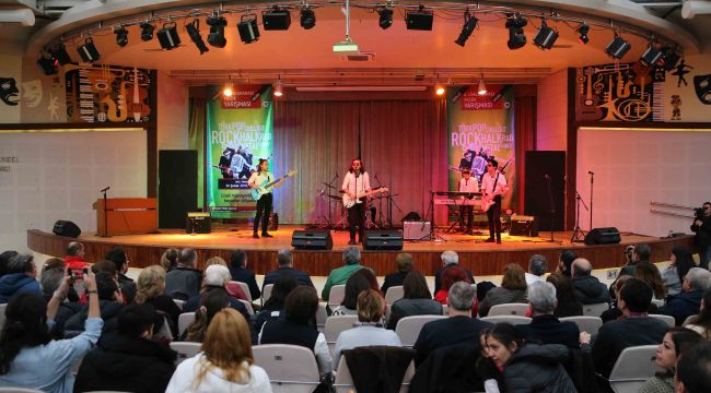 Geleceğin yıldızları Karşıyaka’da yarışıyor