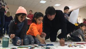Gerenköylü çocukların kitap sevinci