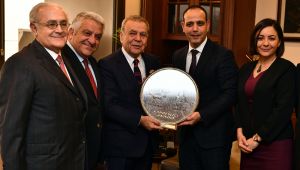 İzmir'in Yeni Kardeşi Bu Sefer Yavru Vatan Kıbrıs'tan