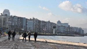 Son 10 Ayda 8 Binin Üzerinde İranlı İzmir'den Ev Satın Aldı
