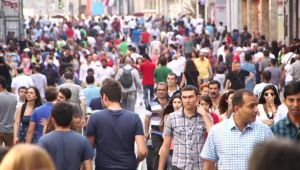 Verilerle Mutluluk ve Göçmenler: ‘Misafirperver’ Türkiye, sınıfta kaldı!