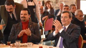 Abdül Batur, muhtarlarla bir araya geldi