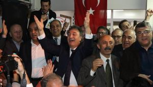 İduğ'a görkemli karşılama