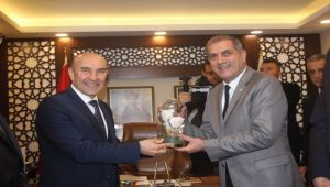 Soyer’den İYİ Parti’ye ziyaret