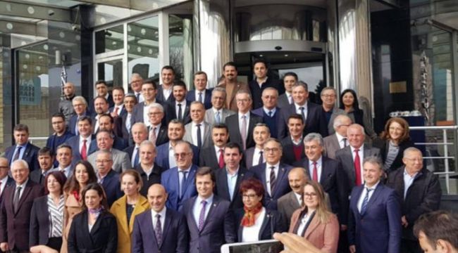 Tunç Soyer Adaylarla Bir Araya Geldi