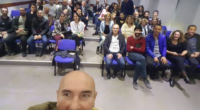 Tunç Soyer kampanyasına katkı sağlamak isteyen gönüllülerle buluştu