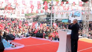 Bergama Tek Yürek Oldu