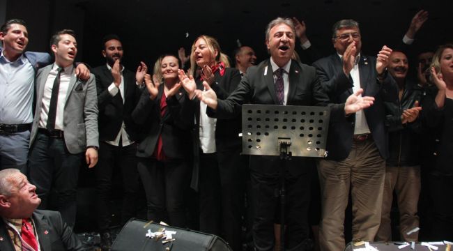 CHP Bornova Gençliği Alanlara Sığmadı