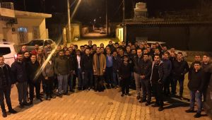 CHP İzmir'in Gençleri gece gündüz demeden sahada