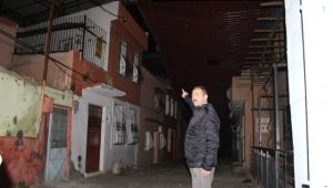 Fırtına Etkili Oldu, Çatıları Uçurdu