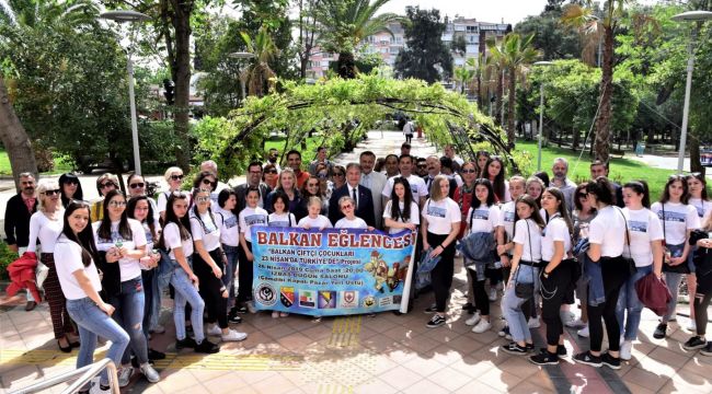 Balkan çocukları Bornova'da