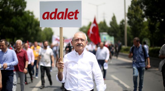 CHP'nin İzmirli siyasilerinden hain saldırıya tepki!