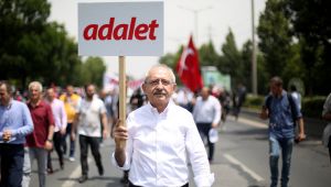 CHP'nin İzmirli siyasilerinden hain saldırıya tepki!