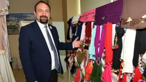 Çiğli'de el sanatları sergisi açıldı