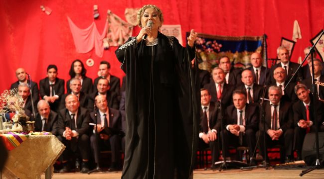 Gaziemir’de Bedia Akartürk coşkusu