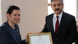 Kırgöz, Mazbatasını Aldı
