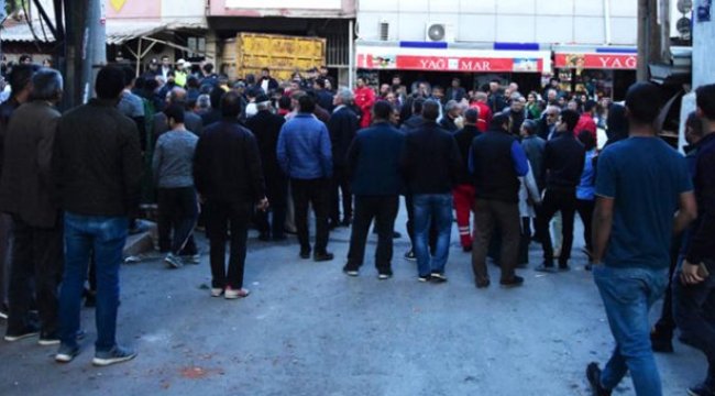 Kontrolden Çıkan Kamyon, Kahvehaneye Daldı! Ölü ve Yaralılar Var