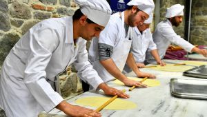 Bu kurstan mezun olanların işi garanti